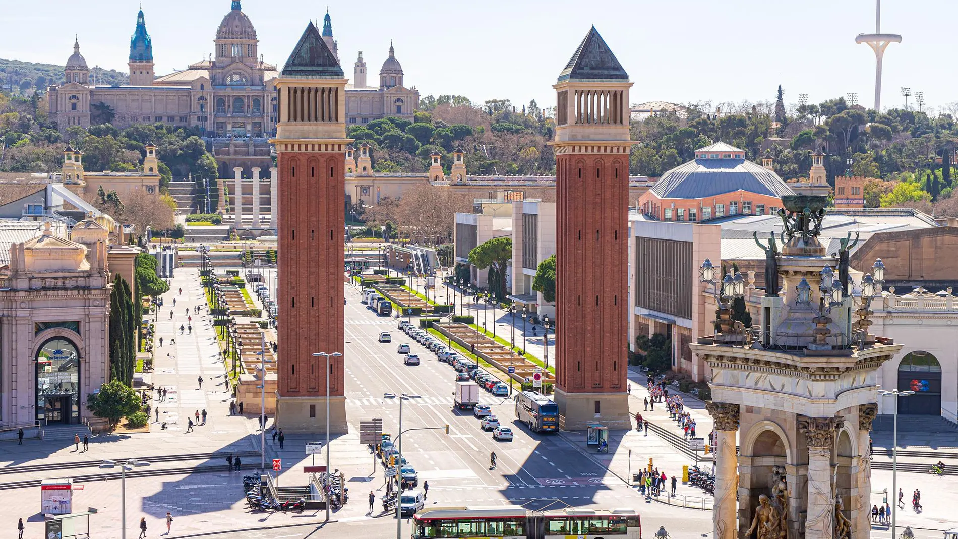 Barcelona presenta a potenciales socios su modelo público-privado para la compra y rehabilitación de vivienda
